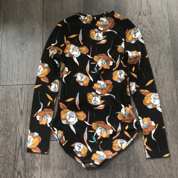 Modcloth by Companñia Fantastica Floral Bodysuit - Picture 3 of 9